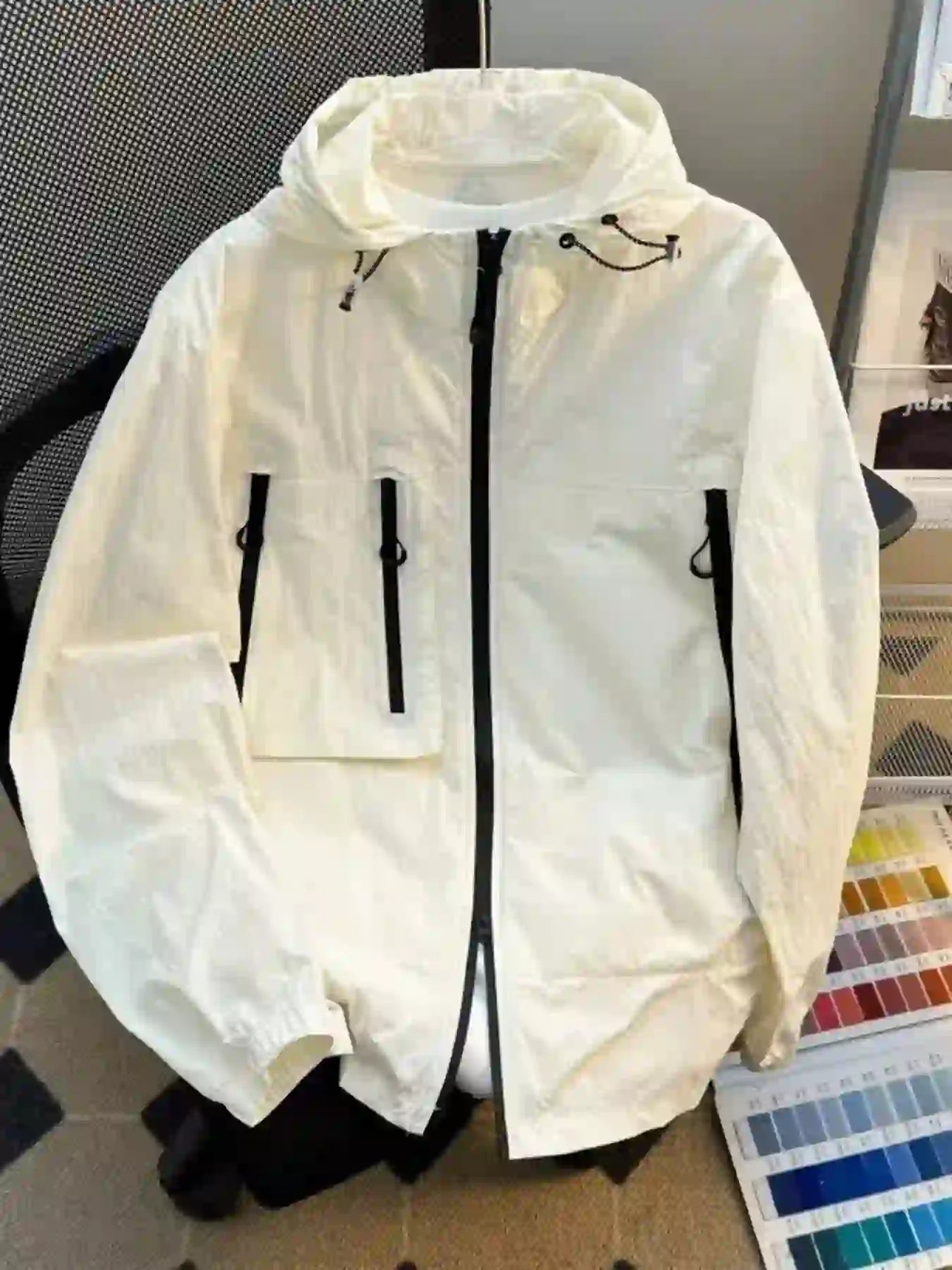 Men's Plus Size Lightweight Hooded Windbreaker Jacket